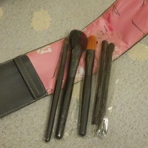 Lancome Paris makeup brushes